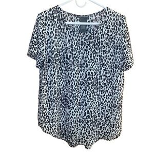 Chelsea & Theodore Snow Leooard Tunic